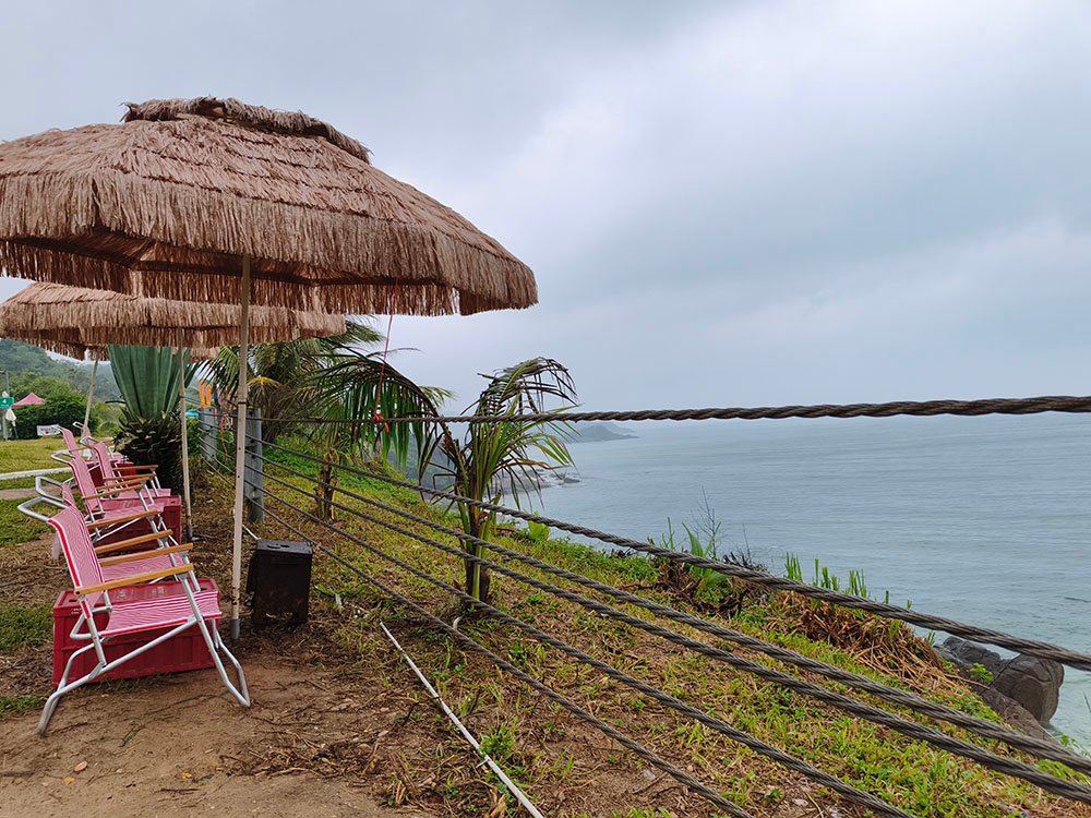 环岛公路：万宁石梅湾